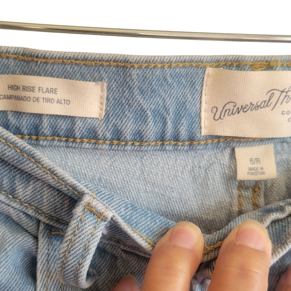 Universal Thread Light Blue Flare Jeans Sz 6 - Picture 7 of 8